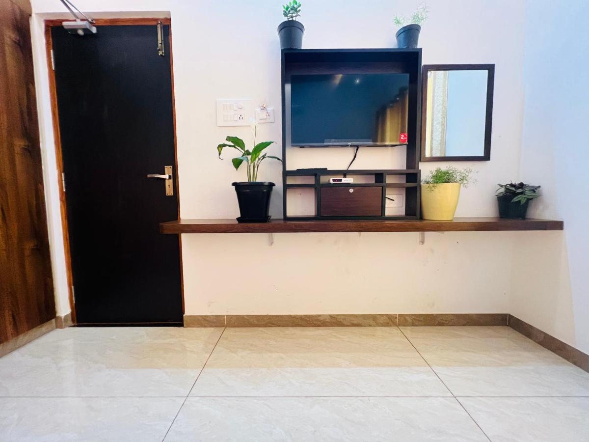 فندق Raja Residency Alāndurai المظهر الخارجي الصورة